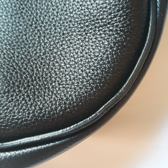 Salvatore Ferragamo-Gancini reverse grainy leather hobo shoulder bag in Black - Picture 8 of 15